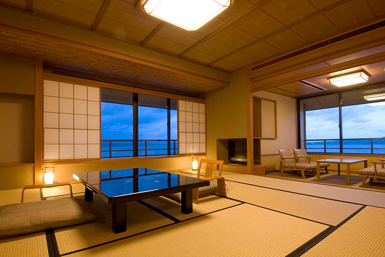 能登渚亭の客室