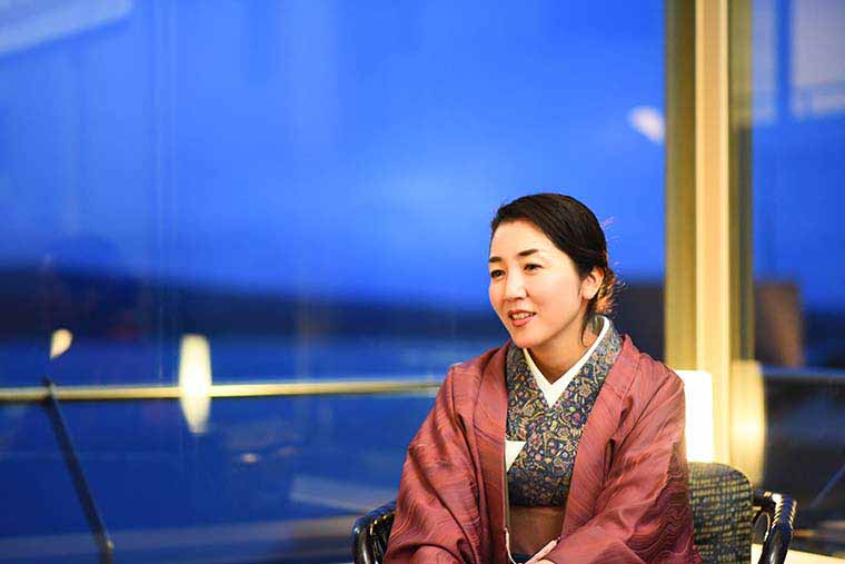 加賀屋　若女将