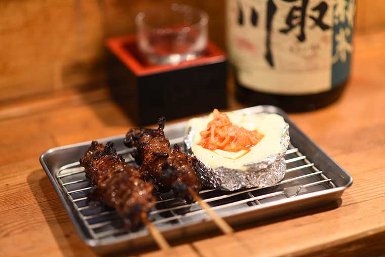 立ち飲み居酒屋　大笑のチーズカルビ串