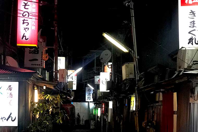 中央美食街の様子