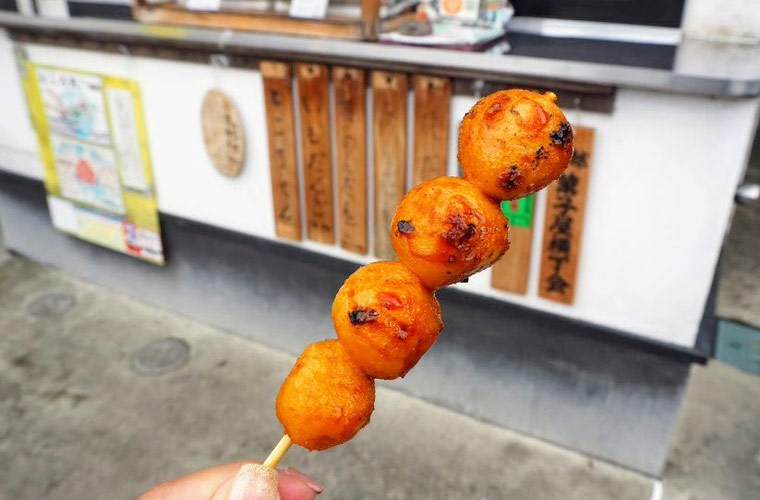 池田屋本店の「焼きだんご」