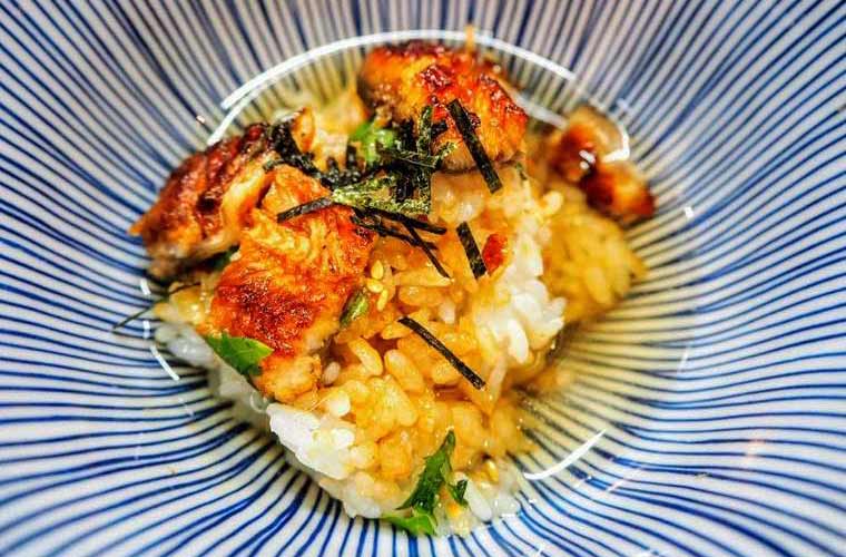 「ひつまぶし」はお茶漬けにしてもいただける