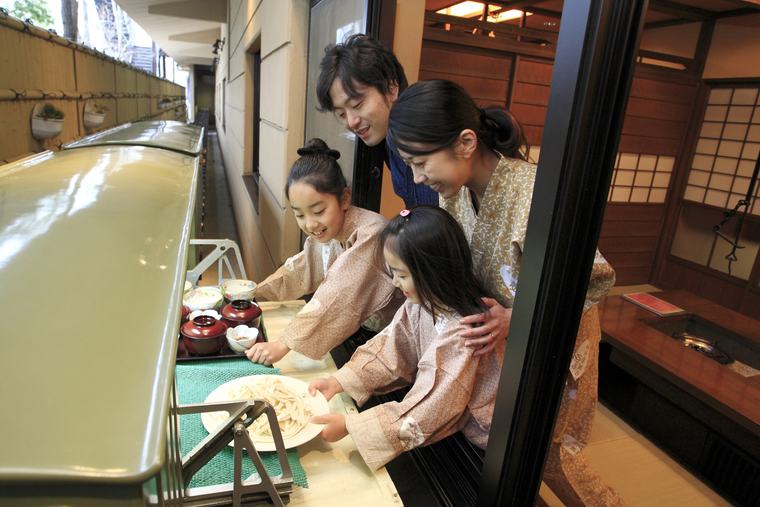 富士眺望の湯「ゆらり」の個室「お狩場」