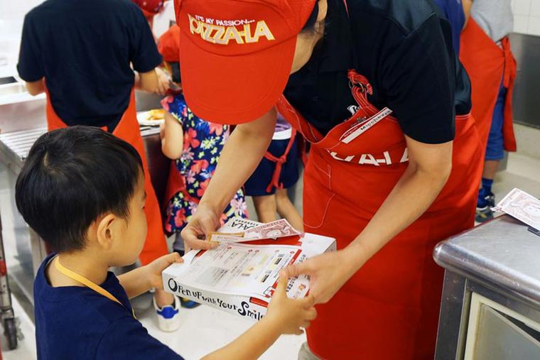 キッザニア東京　ピザショップ