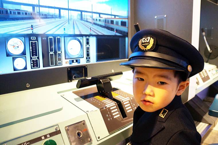 キッザニア東京　地下鉄　運転手