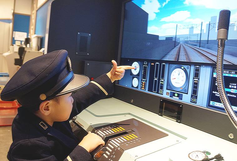 キッザニア東京　地下鉄　運転手