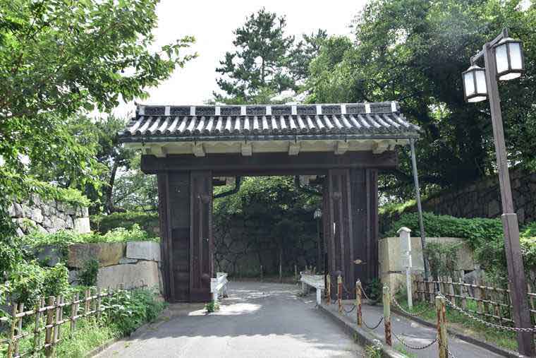 名古屋城　二之丸大手二之門