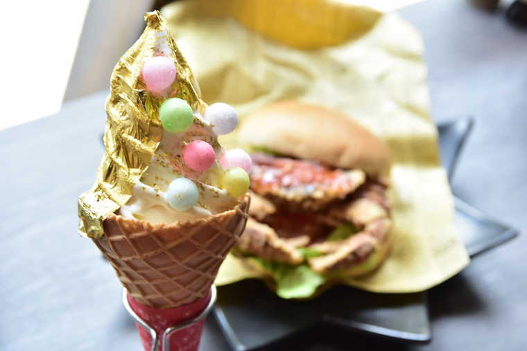 金シャチ横丁　vegetable cafe ＆ seafood bar saienの金シャチ横丁ソフト