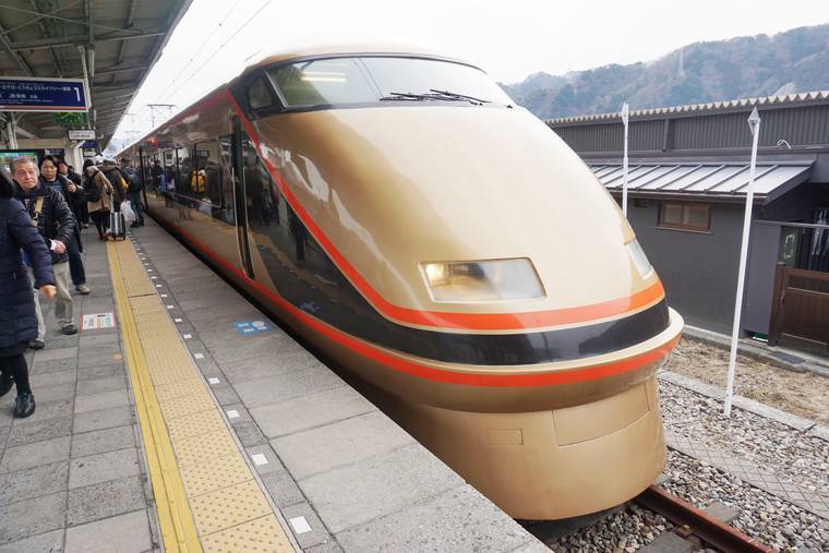 特急スペーシア