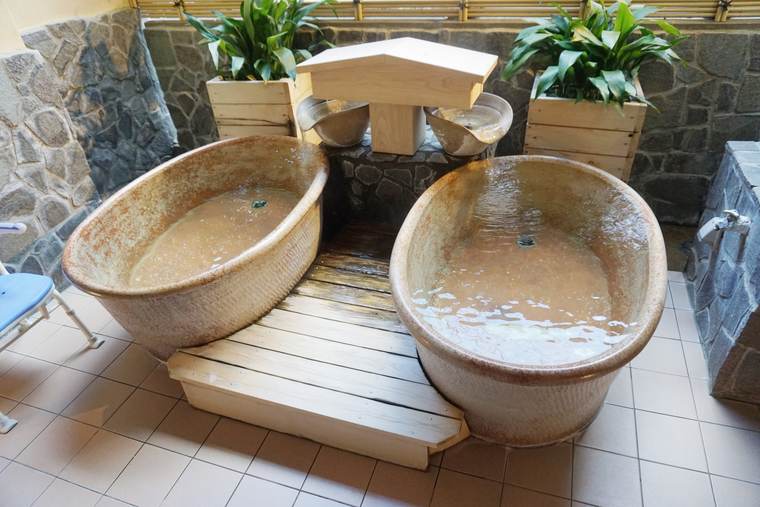 鬼怒川温泉ホテル　貸切露天風呂