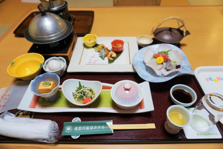 鬼怒川温泉ホテル　夕食