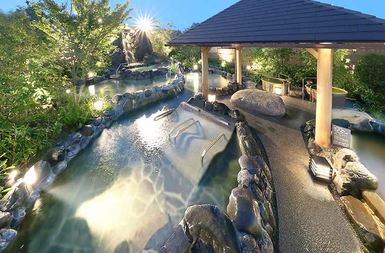 神戸みなと温泉 蓮の露天大浴場