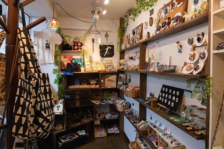 栄町通り　羊毛フェルトの動物雑貨