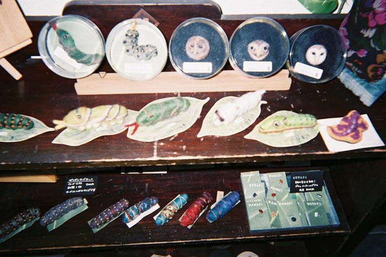 「くまばち 造形雑貨店」の雑貨を撮影