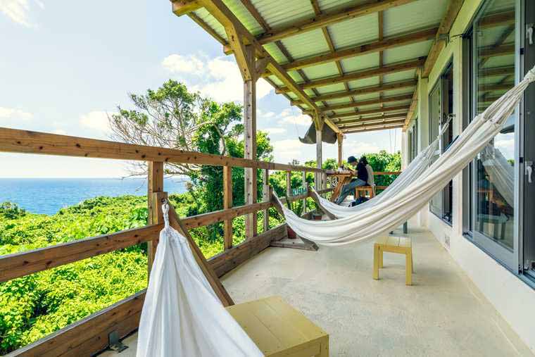 古宇利島 ガジュマルロック