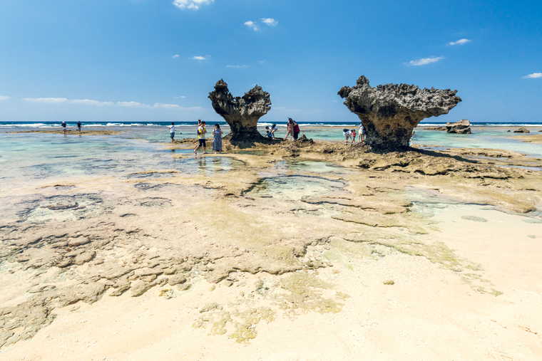 古宇利島 ティーヌ浜のハートロック
