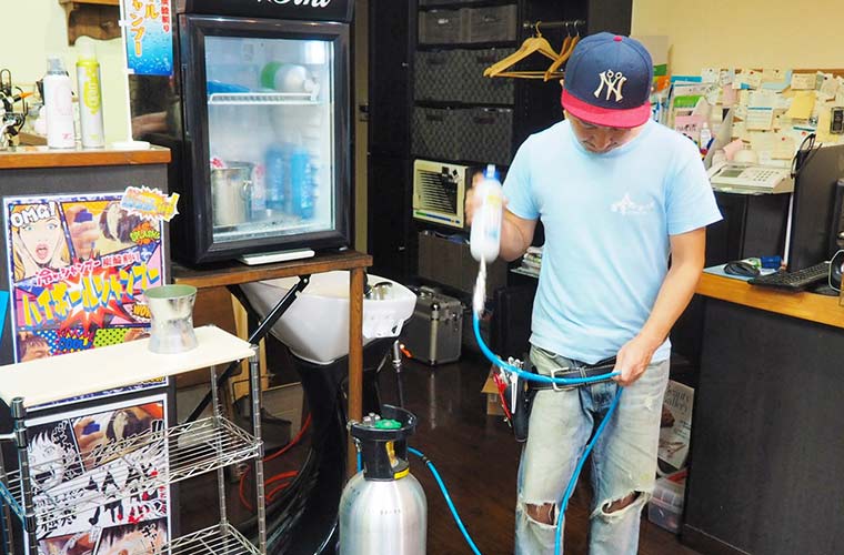 冷やしシャンプーの炭酸割り、その名も「ハイボールシャンプー」