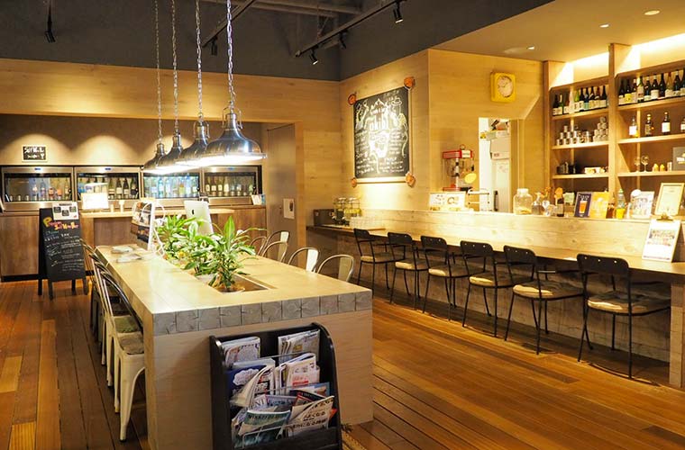 埼玉の地酒や地ビールも楽しめるカフェ&バー「okibi」
