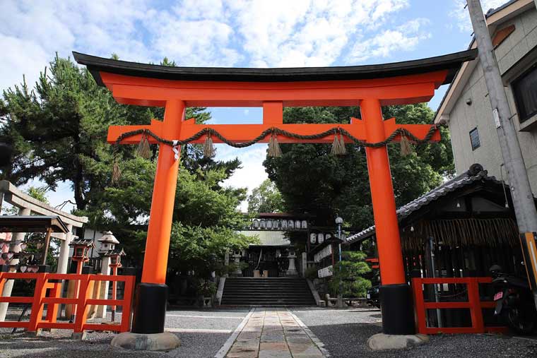 若宮八幡宮社(陶器神社)
