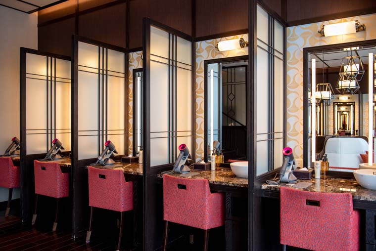 パウダールームの化粧台