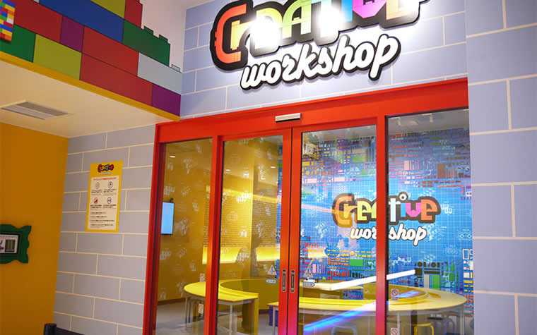 レゴの作り方を教えてくれる宿泊者限定の「クリエイティブワークショップ」