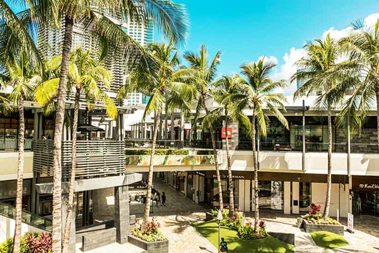 楽天カード アラモアナラウンジ