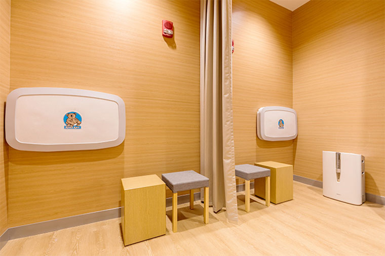 授乳室/おむつ交換台