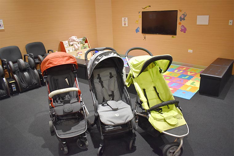 ベビーカー貸出し