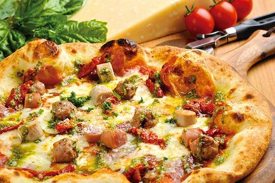 北海道　道の駅「サーモンパーク千歳」まき窯ピザ工房ピザドゥ