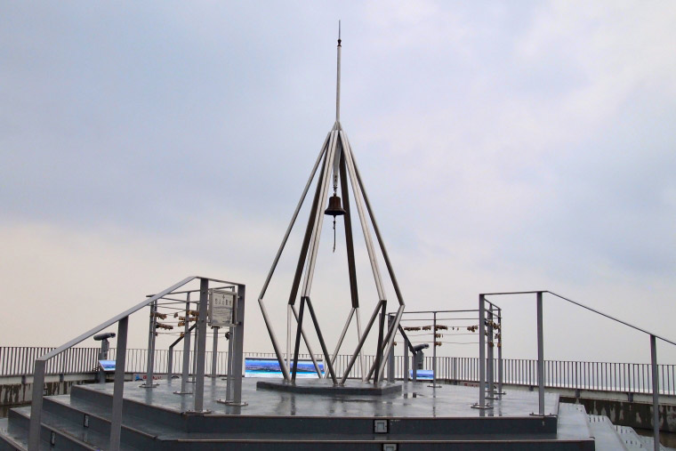 藻岩山の幸せの鐘