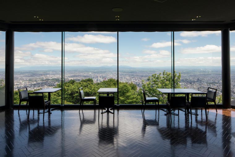 藻岩山　レストラン「THE JEWELS」 日中