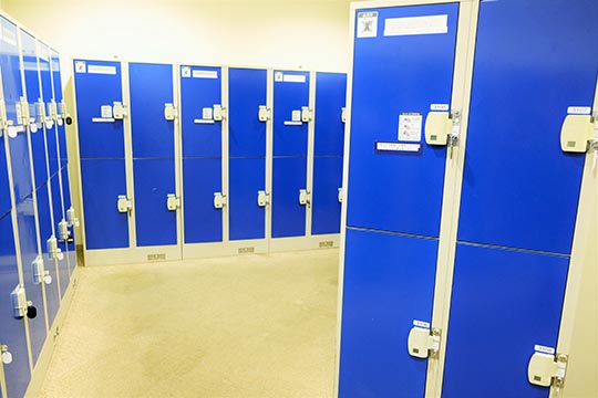 ホテル近鉄ユニバーサル・シティ　ロビー　無料ロッカー