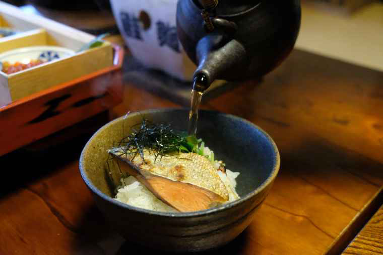 新潟県村上市　井筒屋