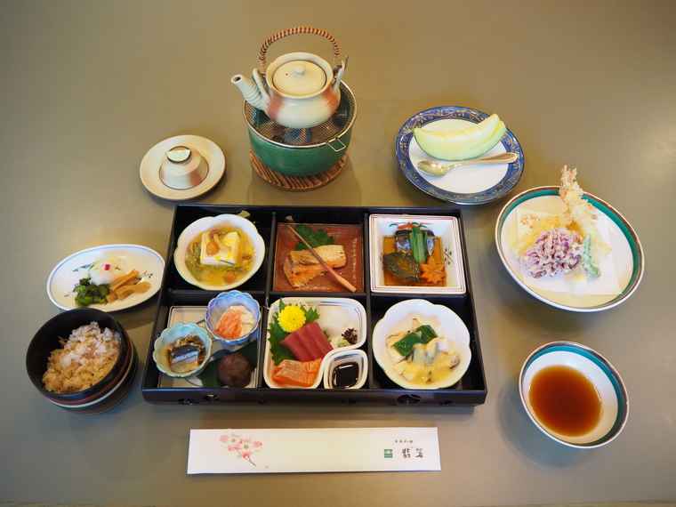 なばなの里 日本料理 翡翠 松花堂御膳