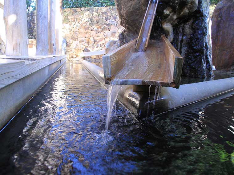 なばなの里 足湯