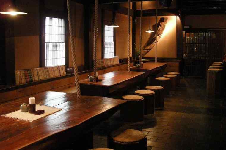 茶菓房 林檎の樹 南小国町店の店内