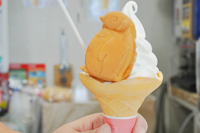 阿部牧場の「ASO MILK」を使った「無添加牛乳ソフト」