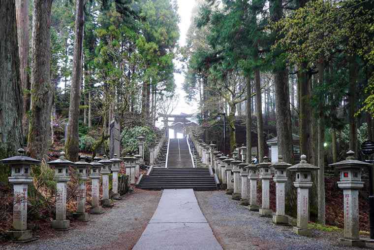 秩父 三峯神社 石段