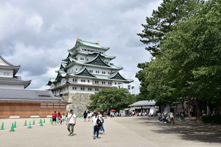 名古屋城