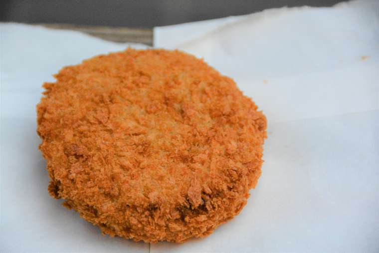 成田山新勝寺の参道で食べ歩き