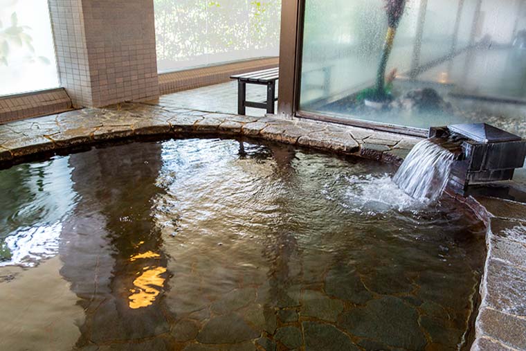 越後湯沢温泉 NASPAニューオータニ