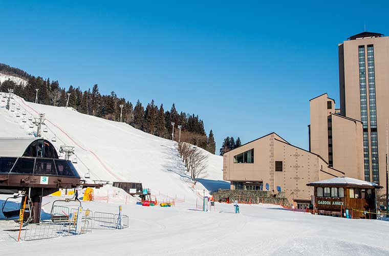 越後湯沢 NASPAスキーガーデン
