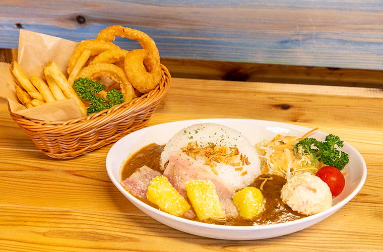 越後湯沢 NASPAスキーガーデン スノーランチョダイニング