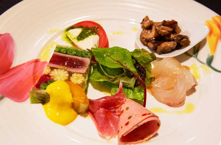 越後湯沢温泉　ＮＡＳＰＡニューオータニ　フォンタナ