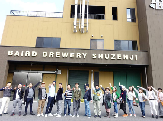 「食」を通して、仲間と思いきり楽しむ！