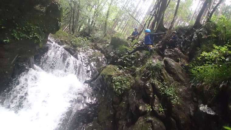 奥多摩　アクティビティ　 グランデックス キャニオニング