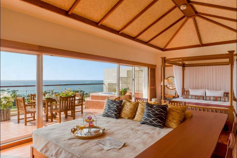 沖縄避粉旅行のすすめ　カヌチャベイホテル＆ヴィラズ