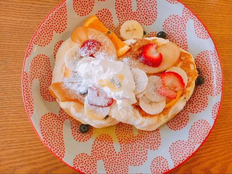 国際通り商店街　C&C BREAKFAST　スフレパンケーキ