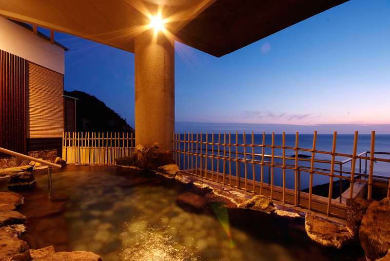 日和山温泉　ホテル　金波楼　大浴場