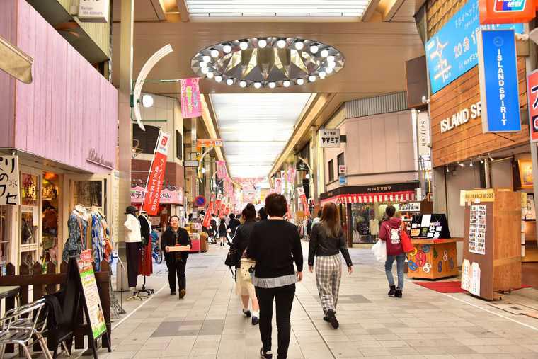 大須商店街 万松寺通